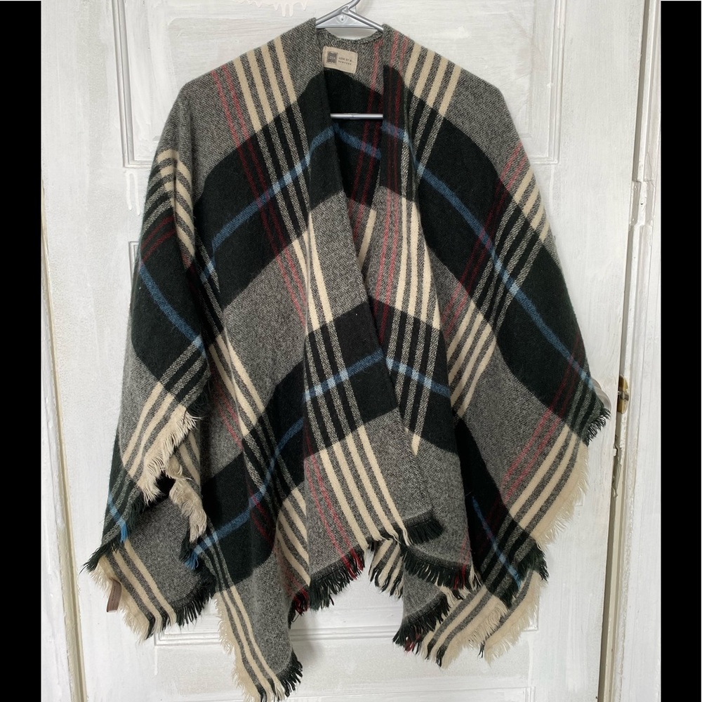 Look By M Shawl One Size - image 1